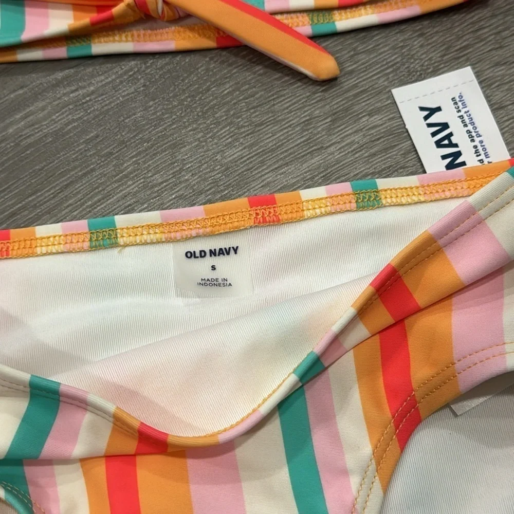 Girls Bikini Swimsuit 2 piece Set Colorful Stripe Old Navy Small 6-7